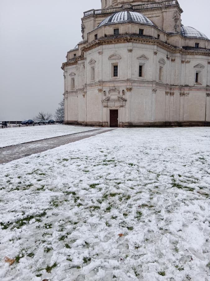 Casa Vacanza Todi Antica Kültér fotó