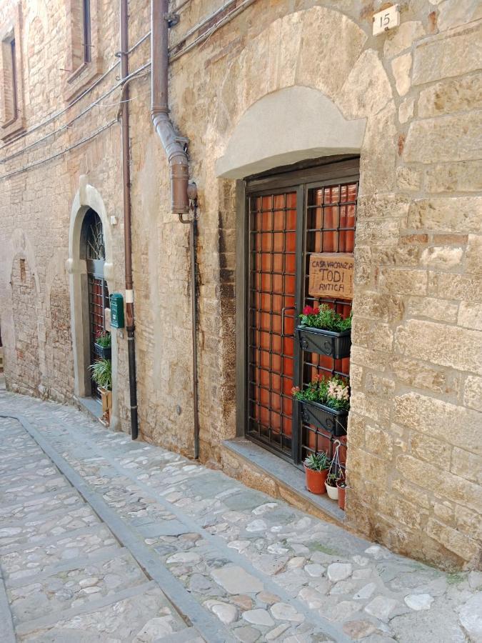 Casa Vacanza Todi Antica Kültér fotó