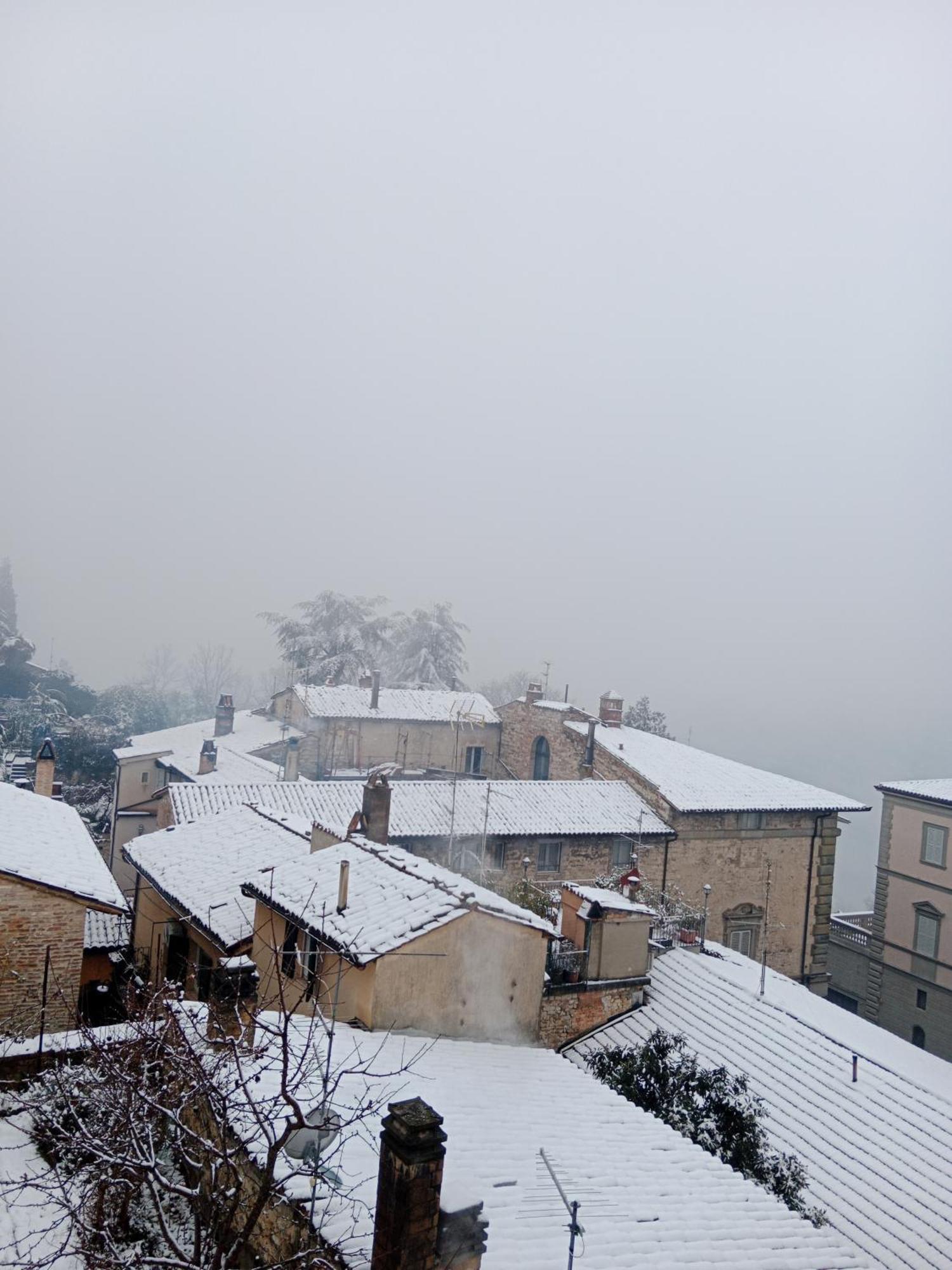 Casa Vacanza Todi Antica Szoba fotó